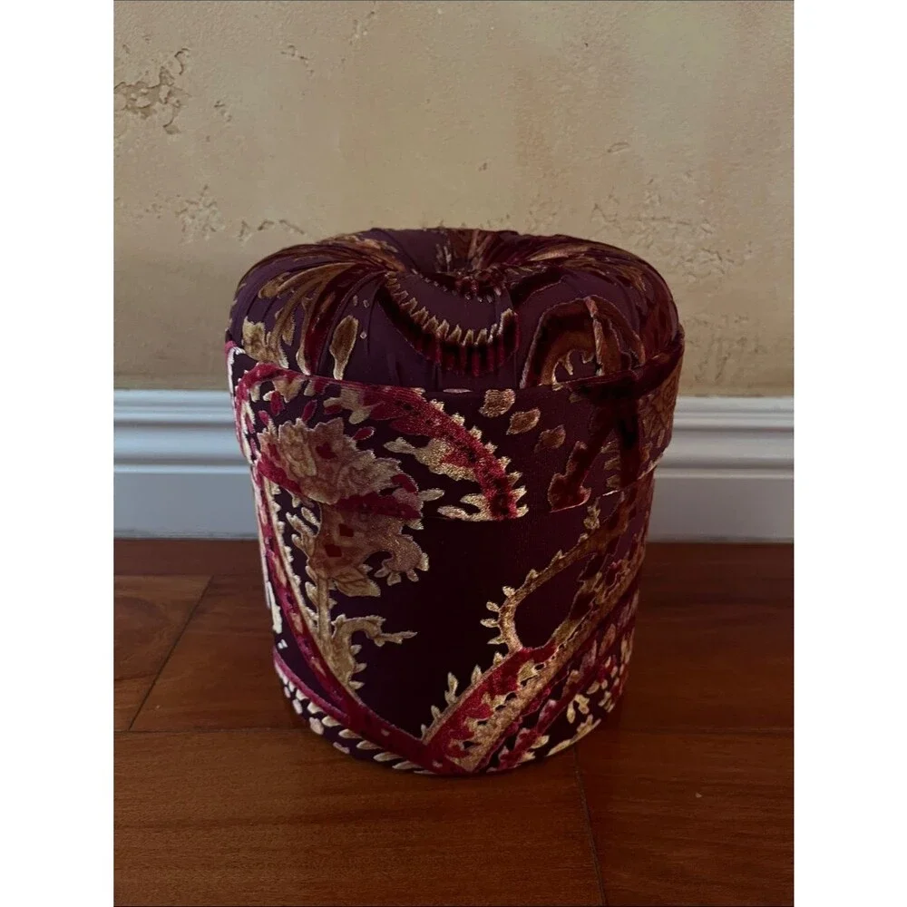 Nonnie Waller's Round Storage Box with Drawstring Pouch